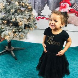 Meet your Posher, Valentina